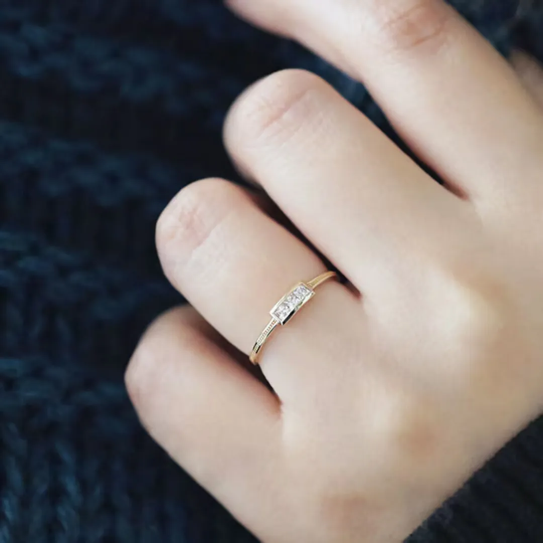 /public/photos/live/Minimalist Princess Cut 3 Stone Moissanite Stackable Band 643 (6).webp